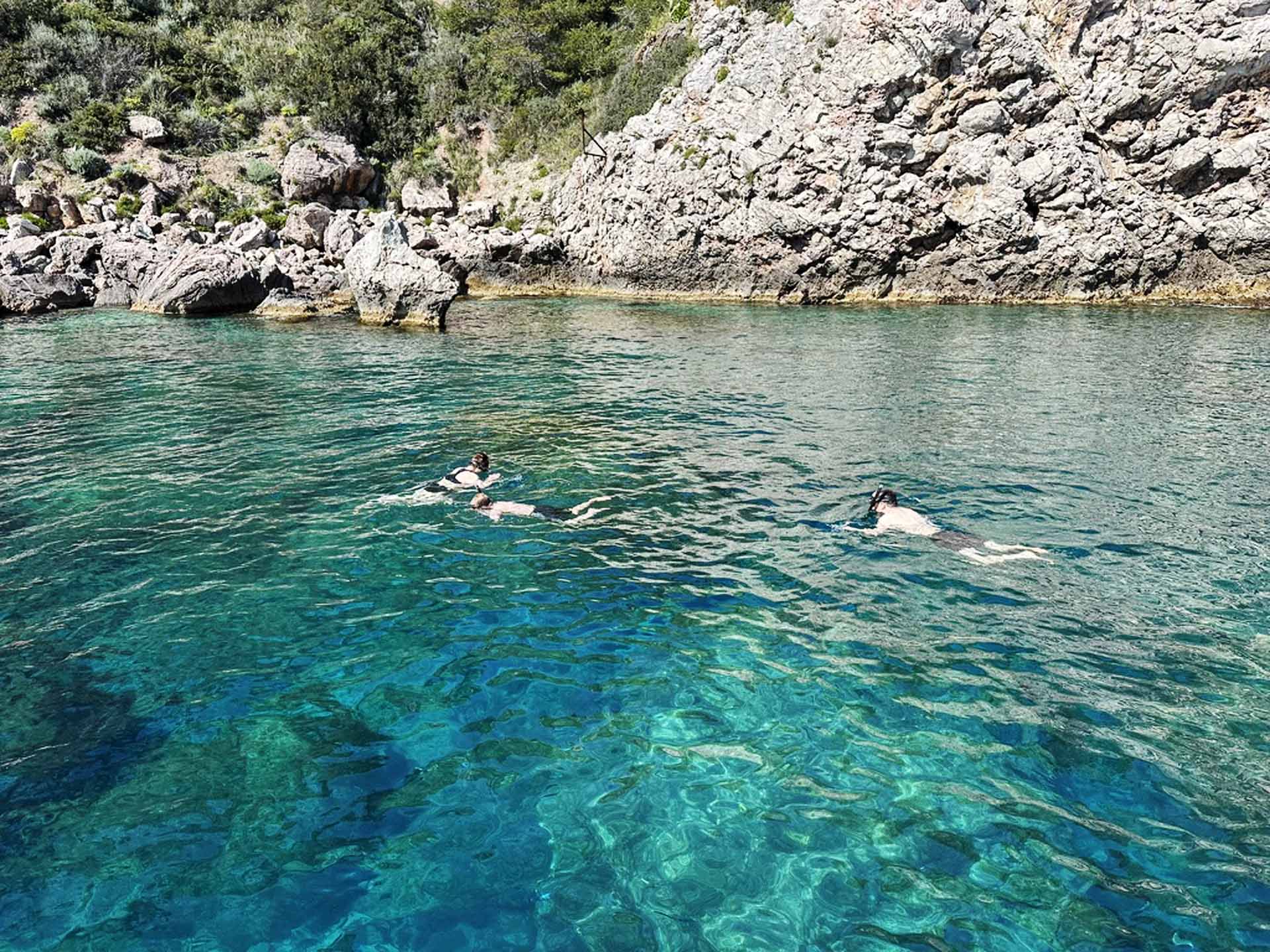 Taormina Private Boat tour with Aperitif 2